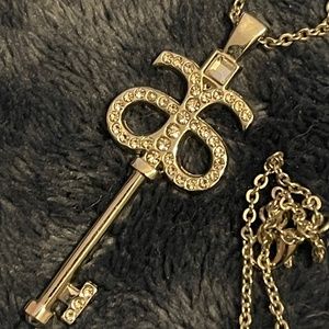 Arbonne Key Necklace